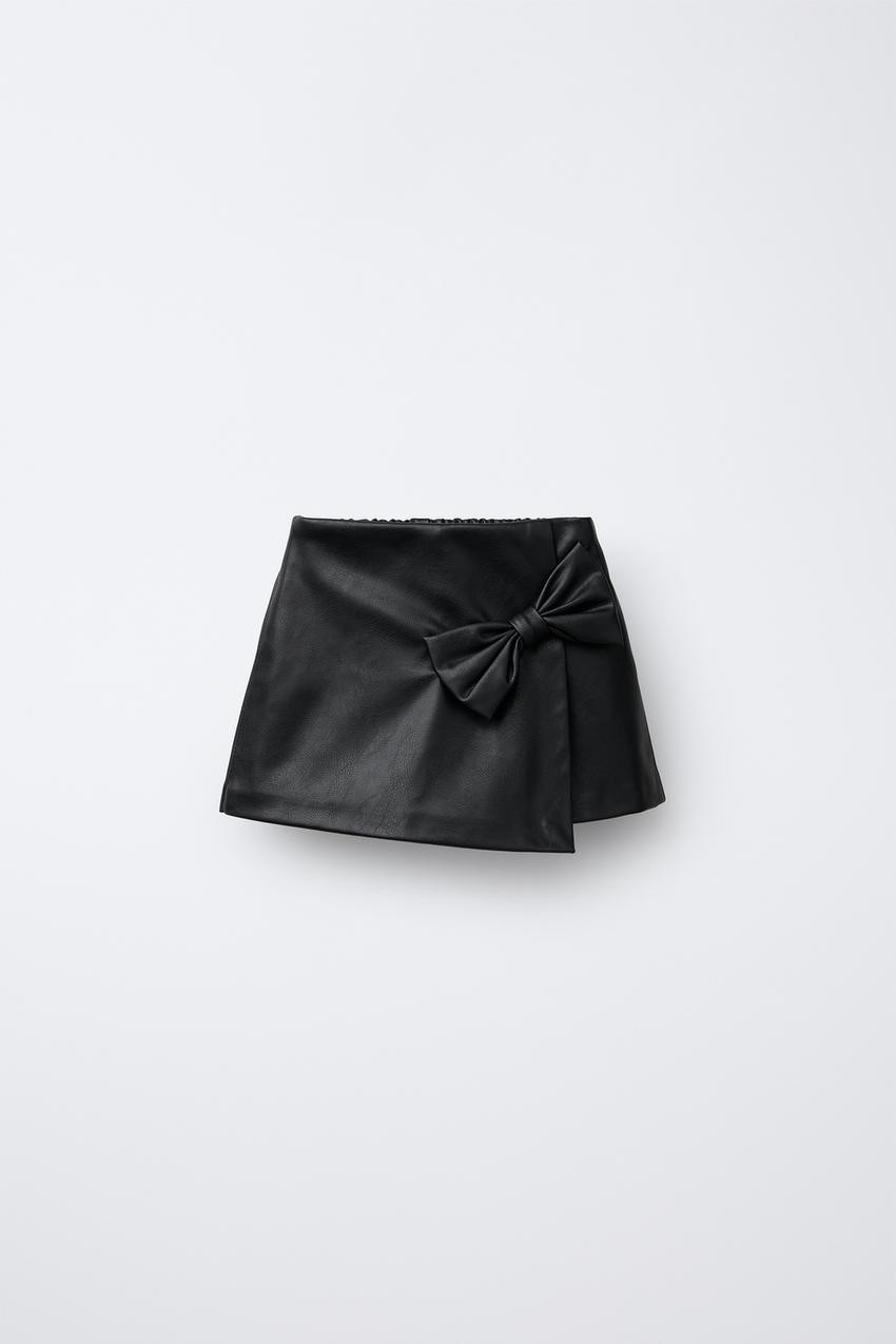 FAUX LEATHER BERMUDA SKORT WITH TIE DETAIL